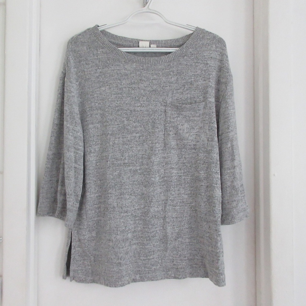 Incredibly soft GAP sweater NWOT